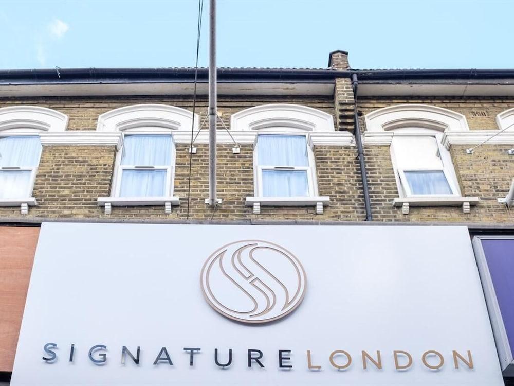 Signature Hotel London Ilford Exteriör bild