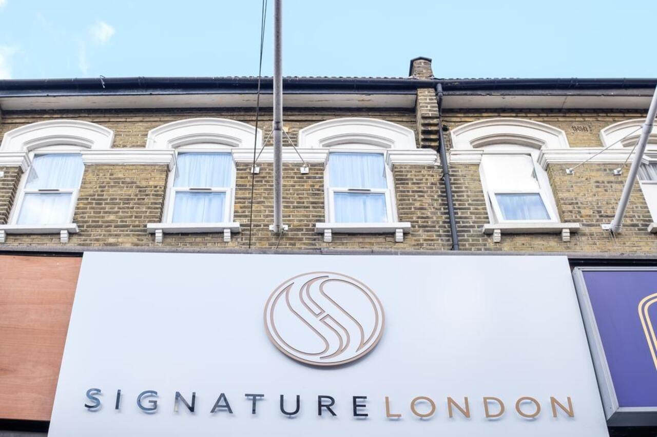 Signature Hotel London Ilford Exteriör bild