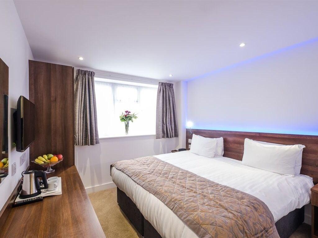 Signature Hotel London Ilford Exteriör bild